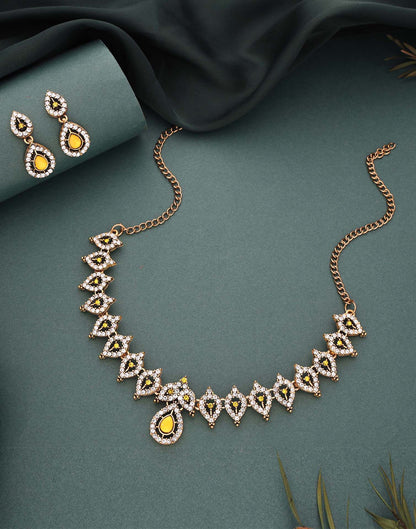 Yellow Gold Choker Necklace Set With Drop Earring