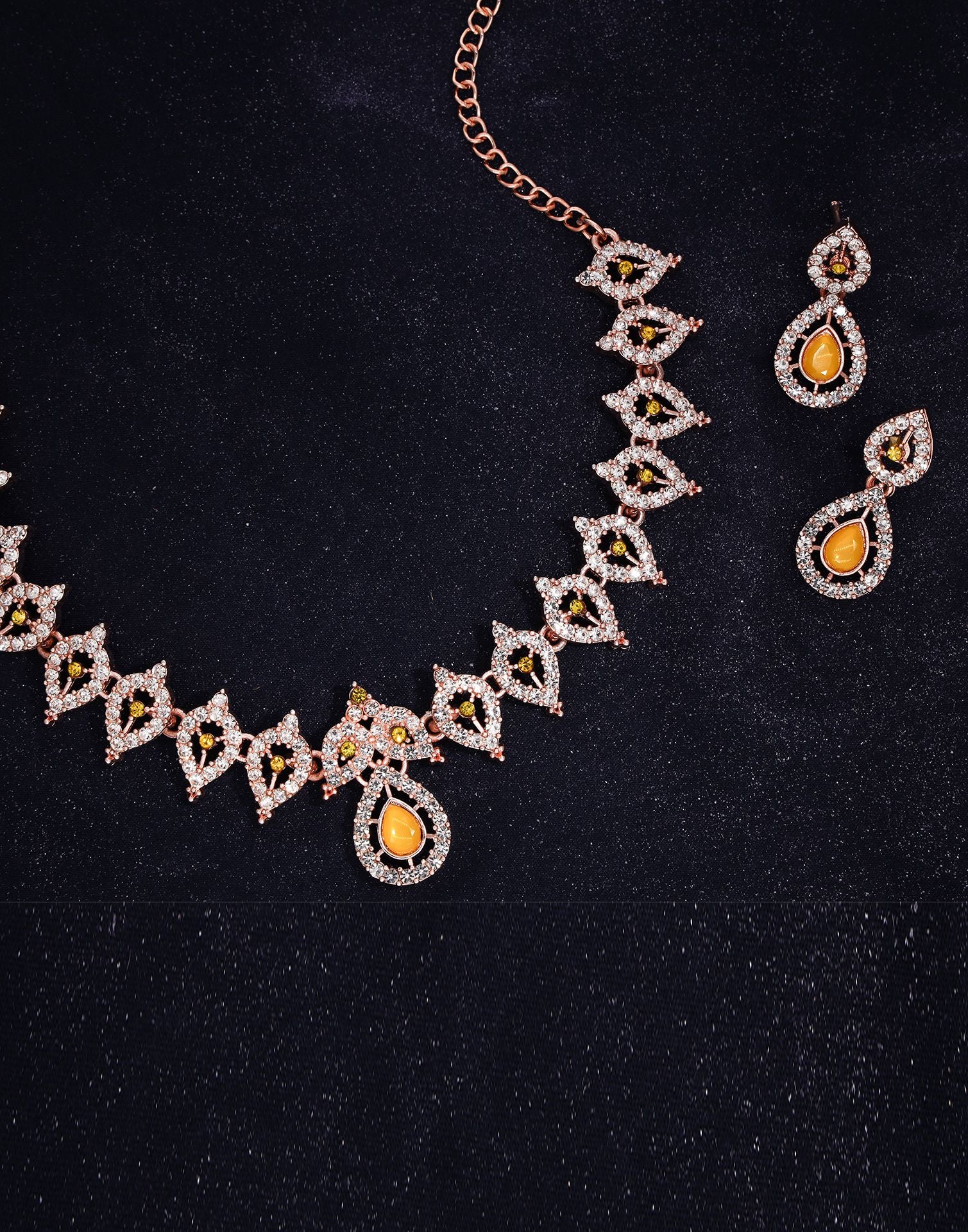 Yellow Rose Gold Choker Necklace Set With Dangle Earring