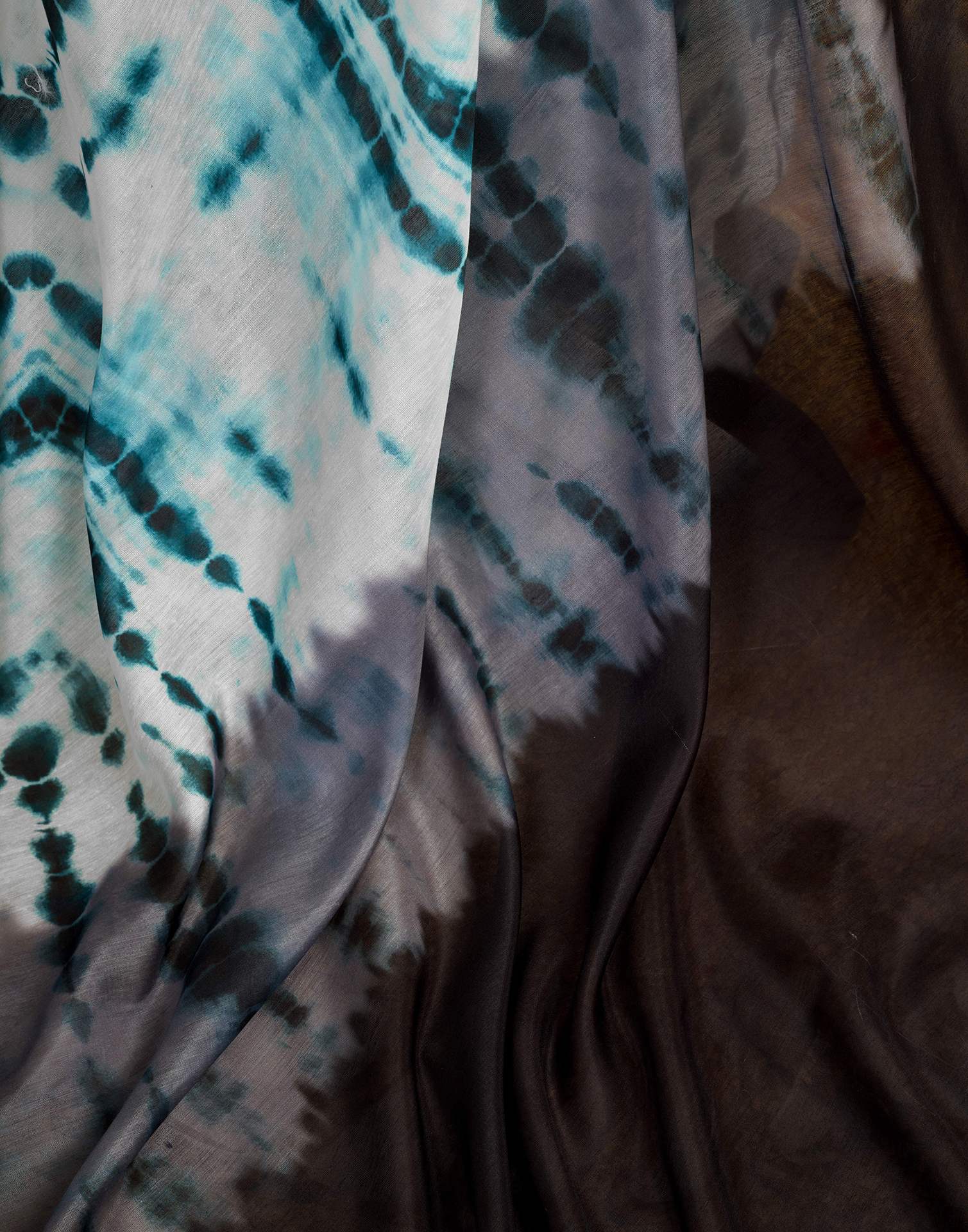 Ready To Wear White Linen Printed Saree