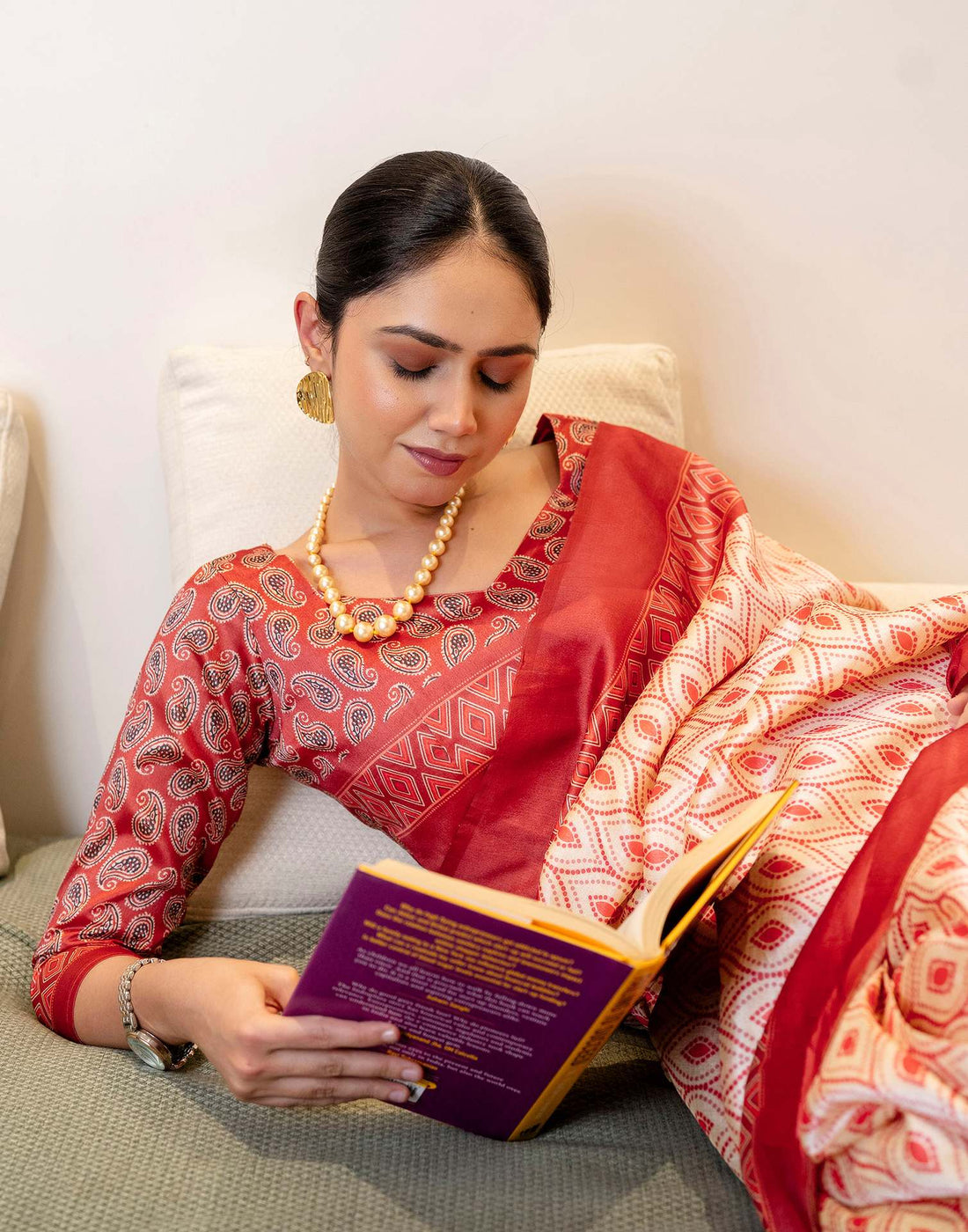 Ready To Wear Off White Silk Printed Saree
