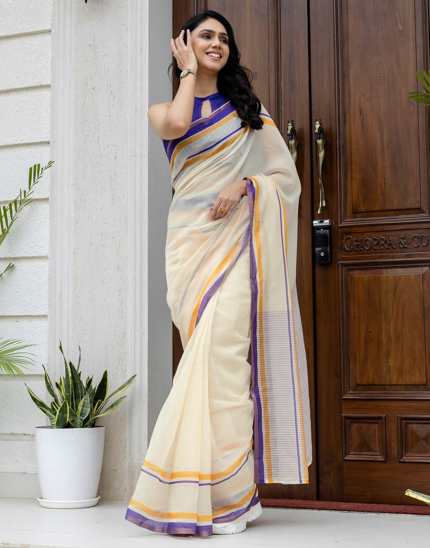 Ready To Wear Off White Linen Printed Saree