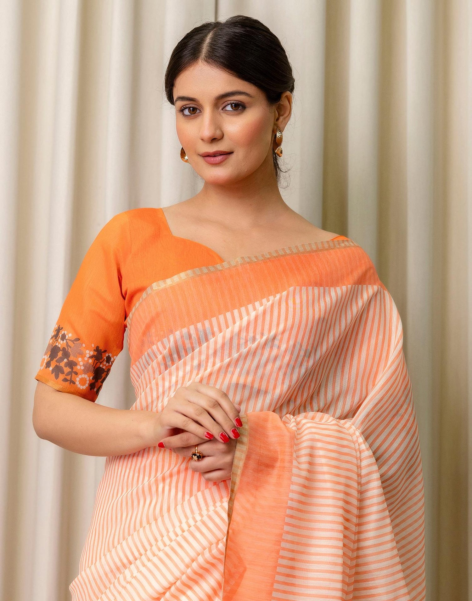 Ready To Wear Off White Linen Printed Saree