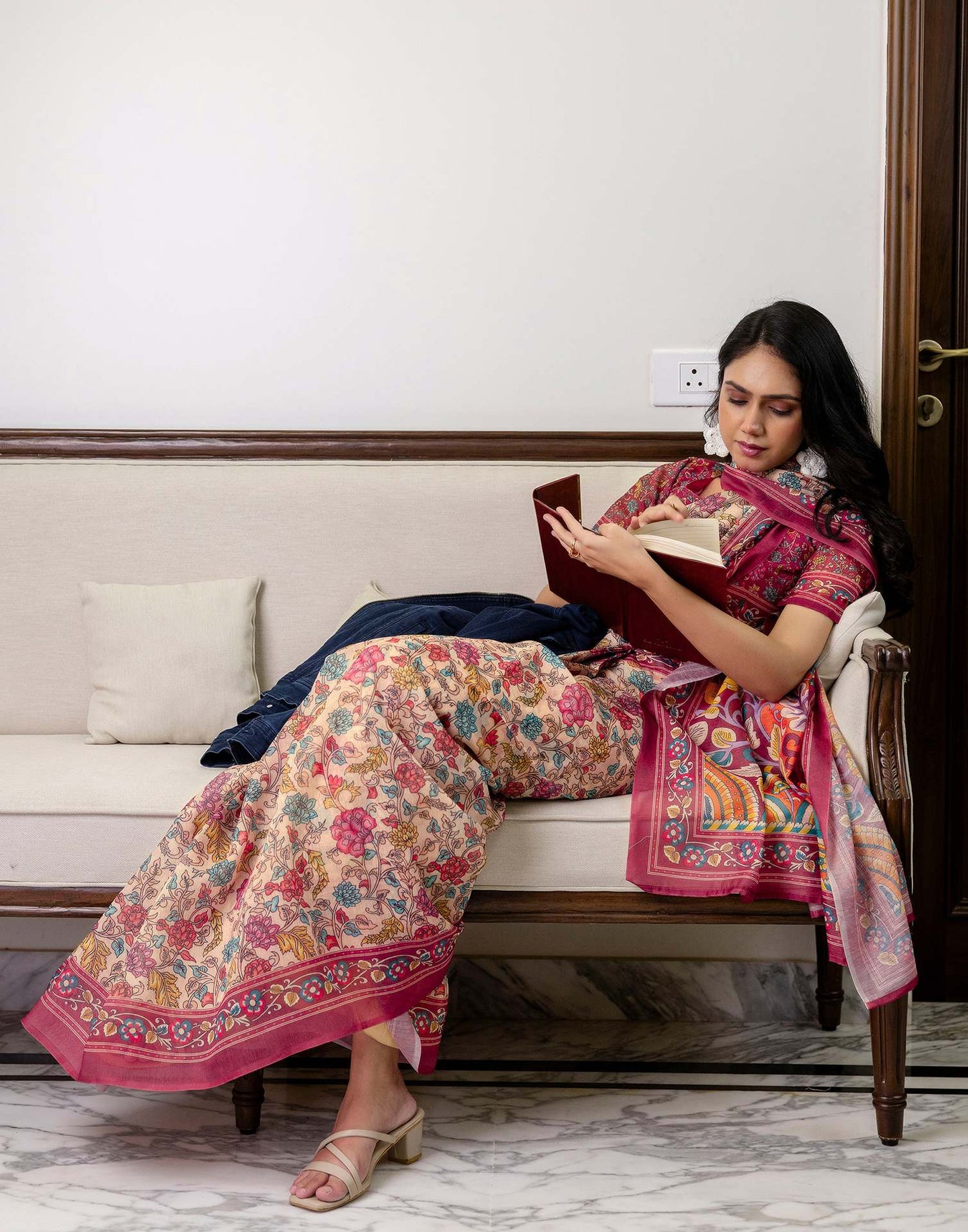 Ready To Wear Peach Linen Printed Saree