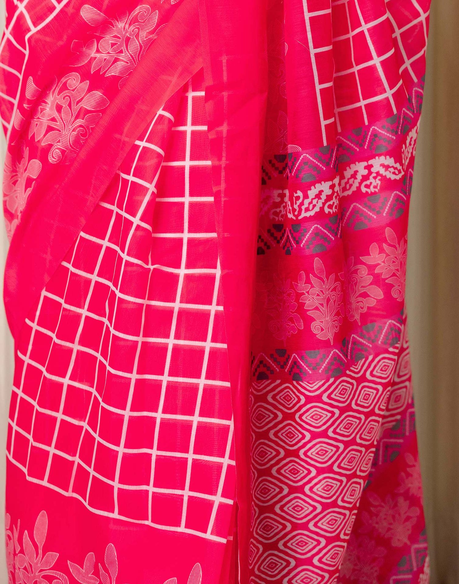 Ready To Wear Coral Pink Linen Printed Saree