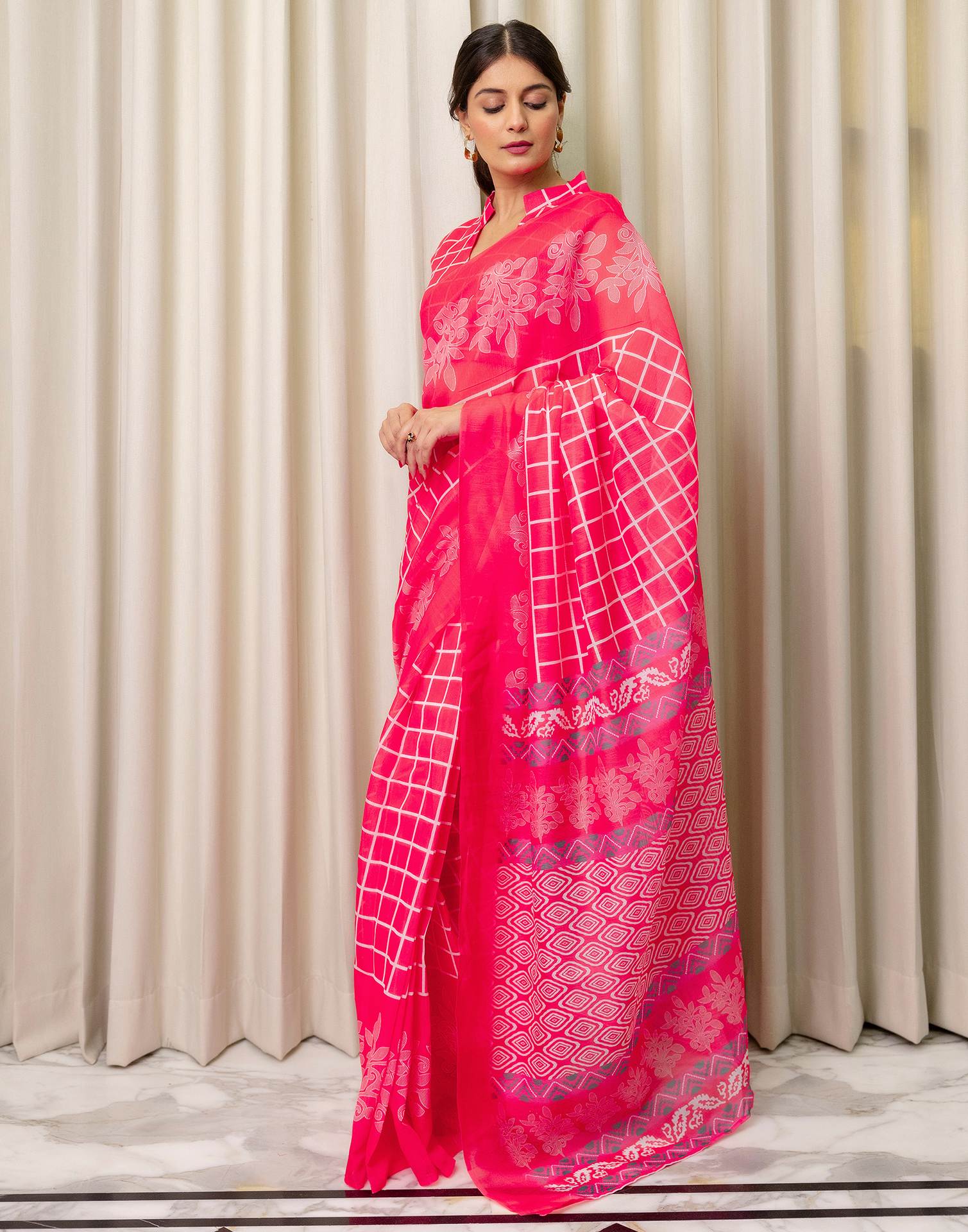Ready To Wear Coral Pink Linen Printed Saree