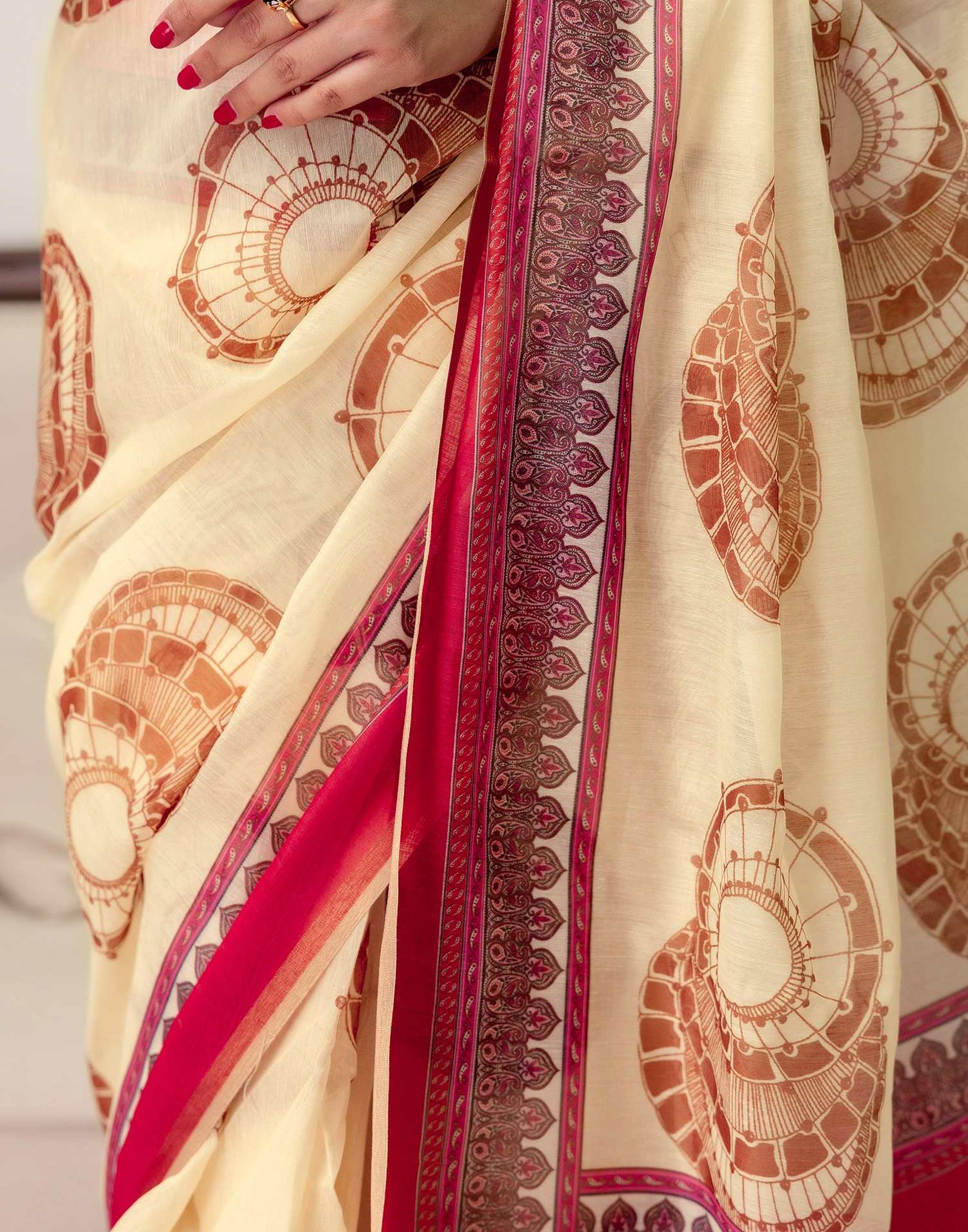 Ready To Wear Cream Linen Printed Saree