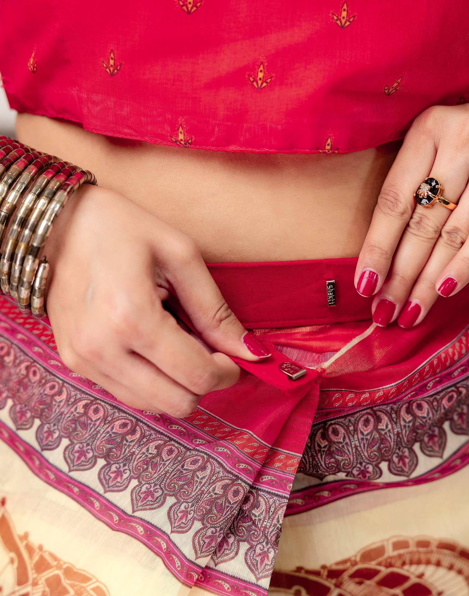 Ready To Wear Cream Linen Printed Saree