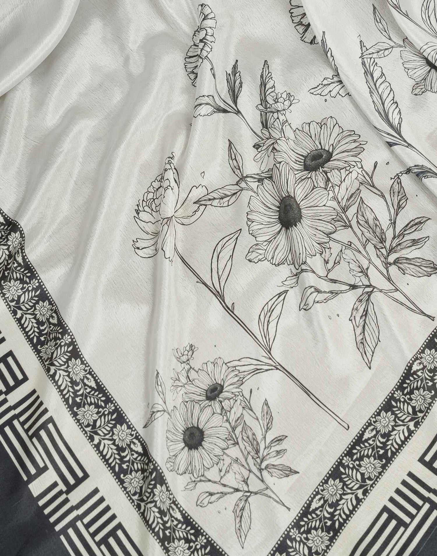 Ready To Wear Off White Chinnon Printed Saree