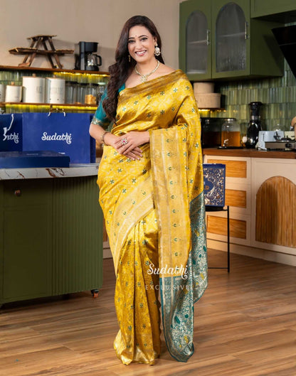 Shweta Tiwari Amber Yellow Banarasi Silk Saree Sudathi