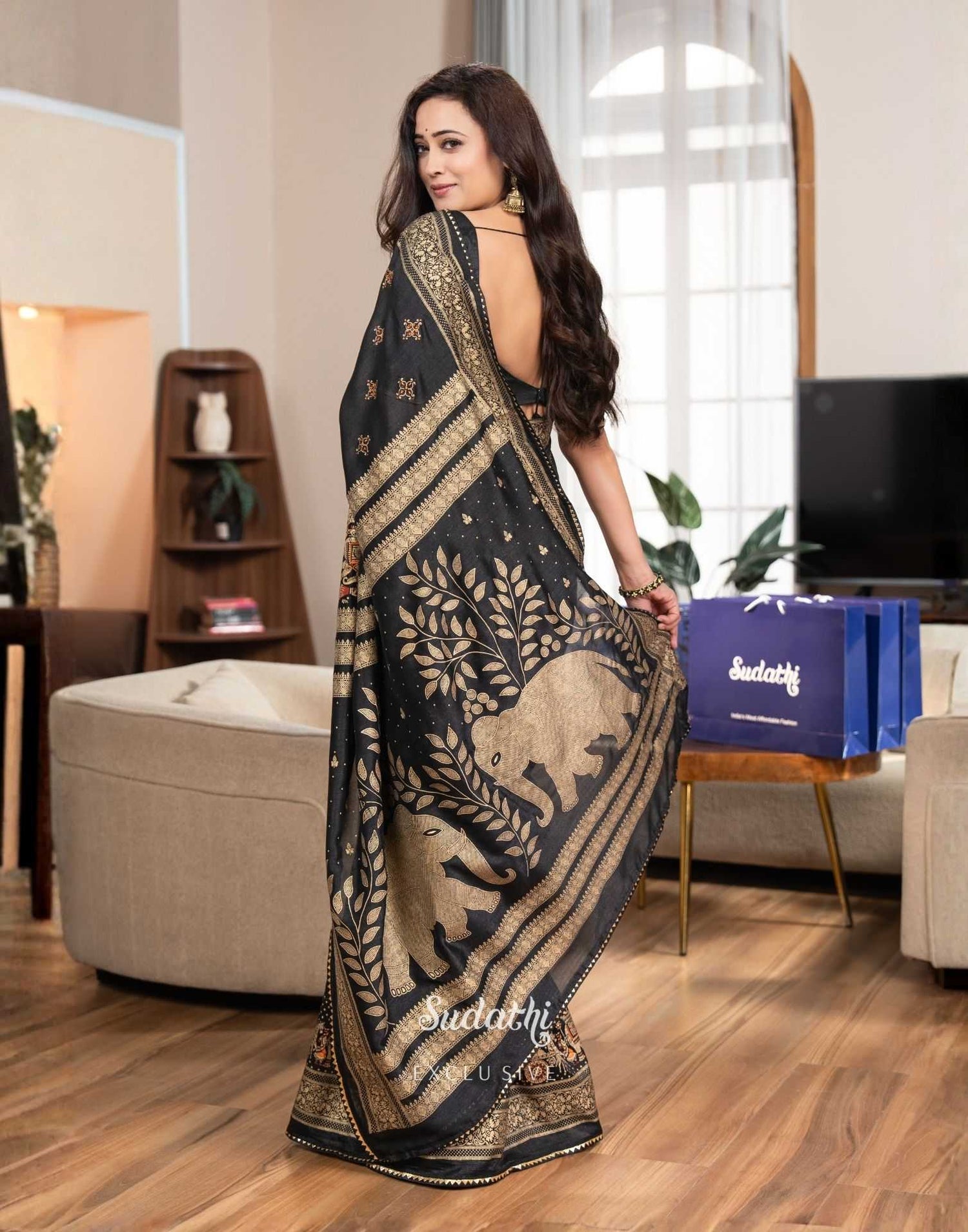 Shweta Tiwari Midnight Black Foil Silk Saree Sudathi