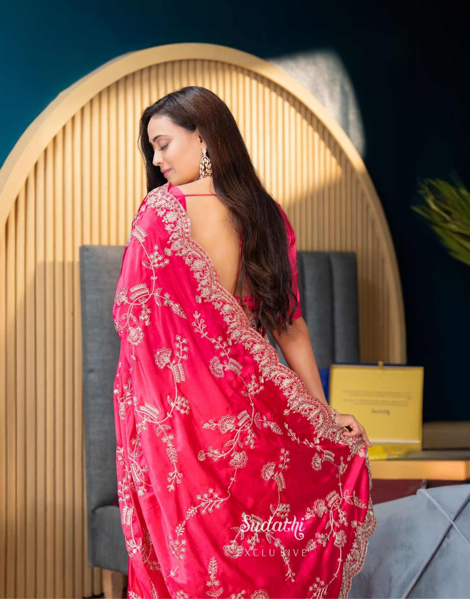 Shweta Tiwari Blush Pink Sequin Embroidered Silk Saree Sudathi