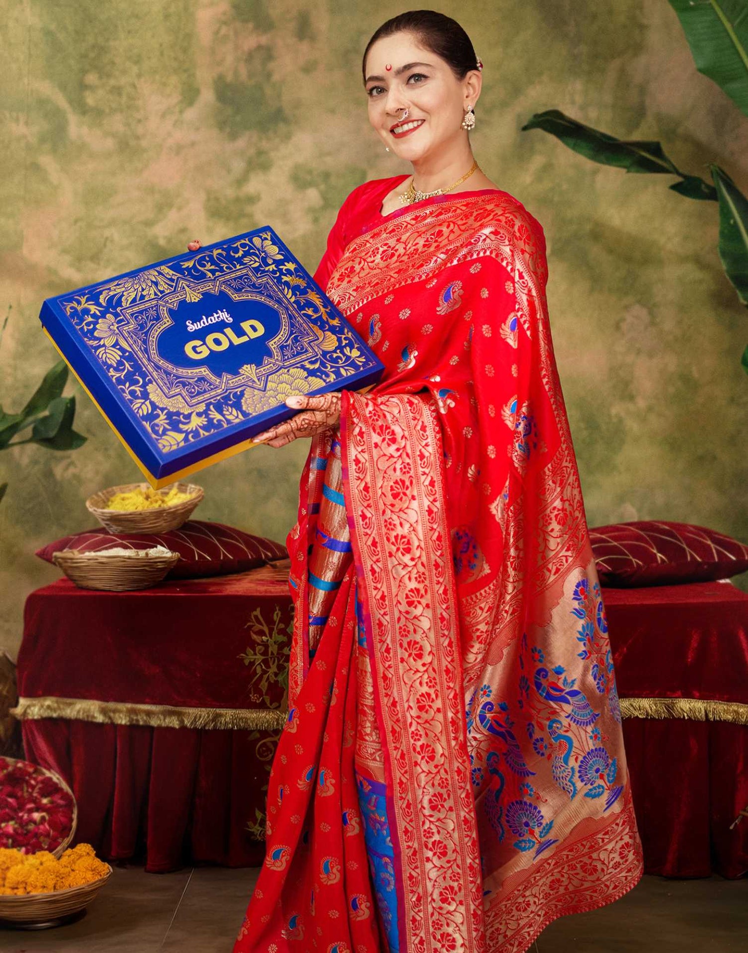Sonalee Kulkarni Red Paithani Silk Saree with Peacock Pallu