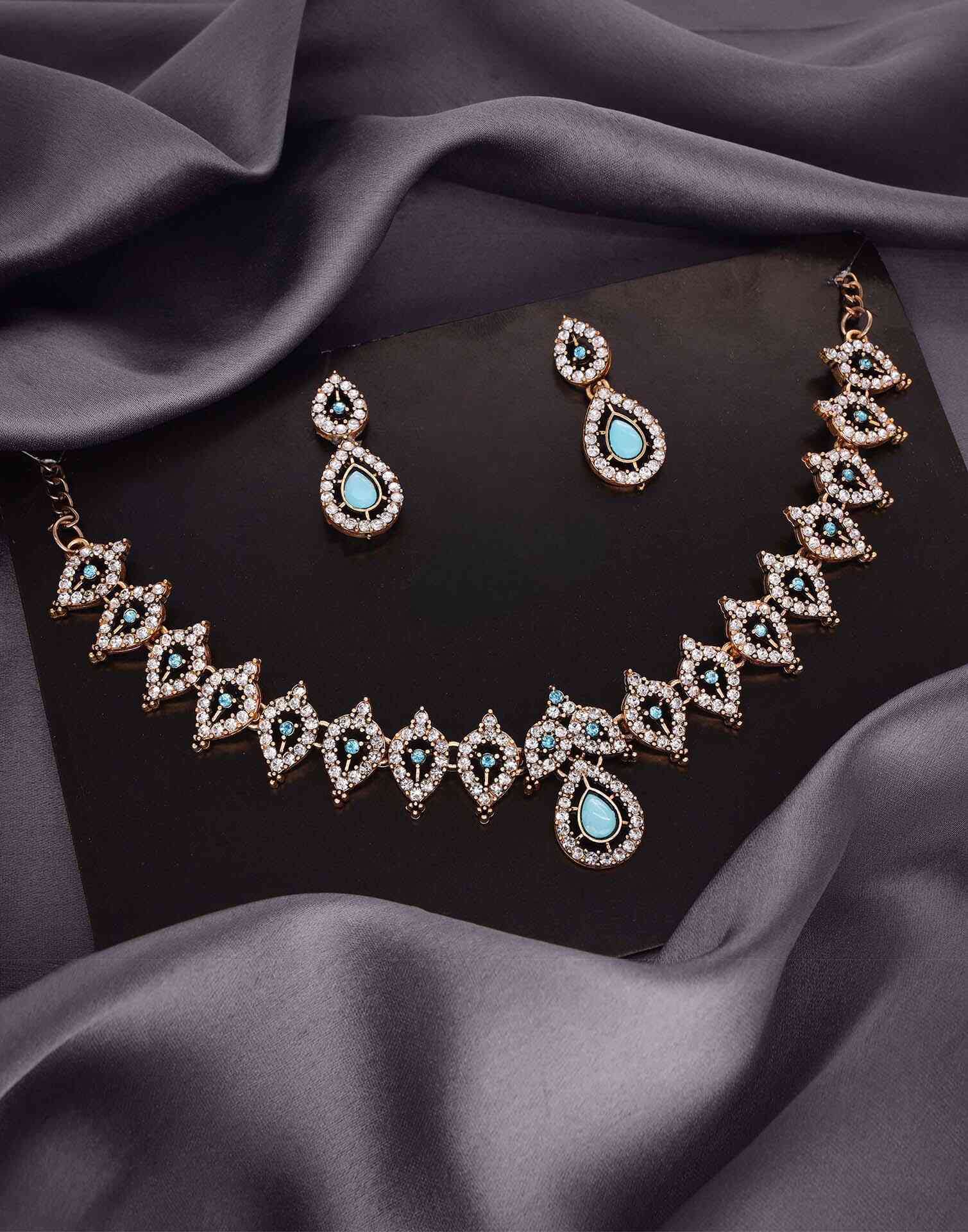 Skyblue Gold Choker Necklace Set With Drop Earring