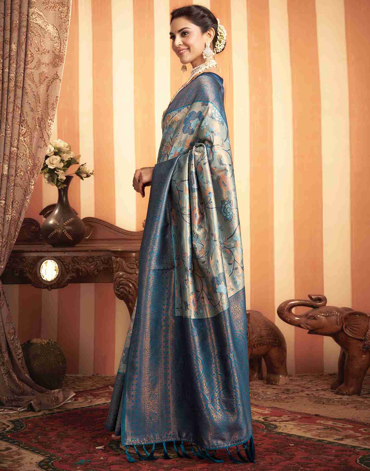 Rama Blue Silk Woven Kanjivaram Saree