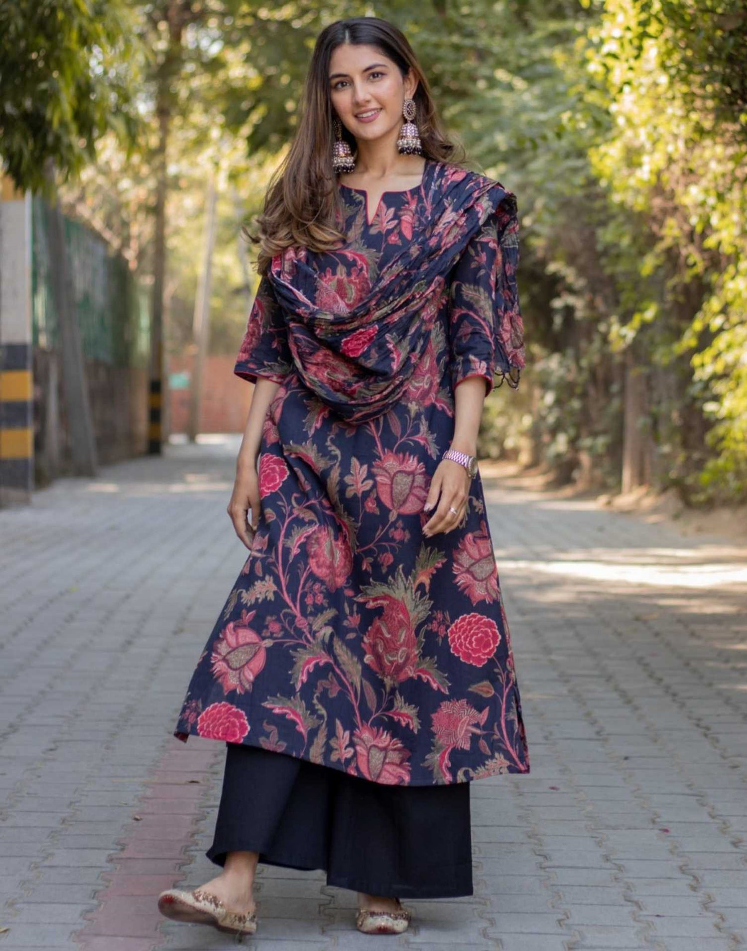 Kalamkari Printed Kurta With Pant And Dupatta